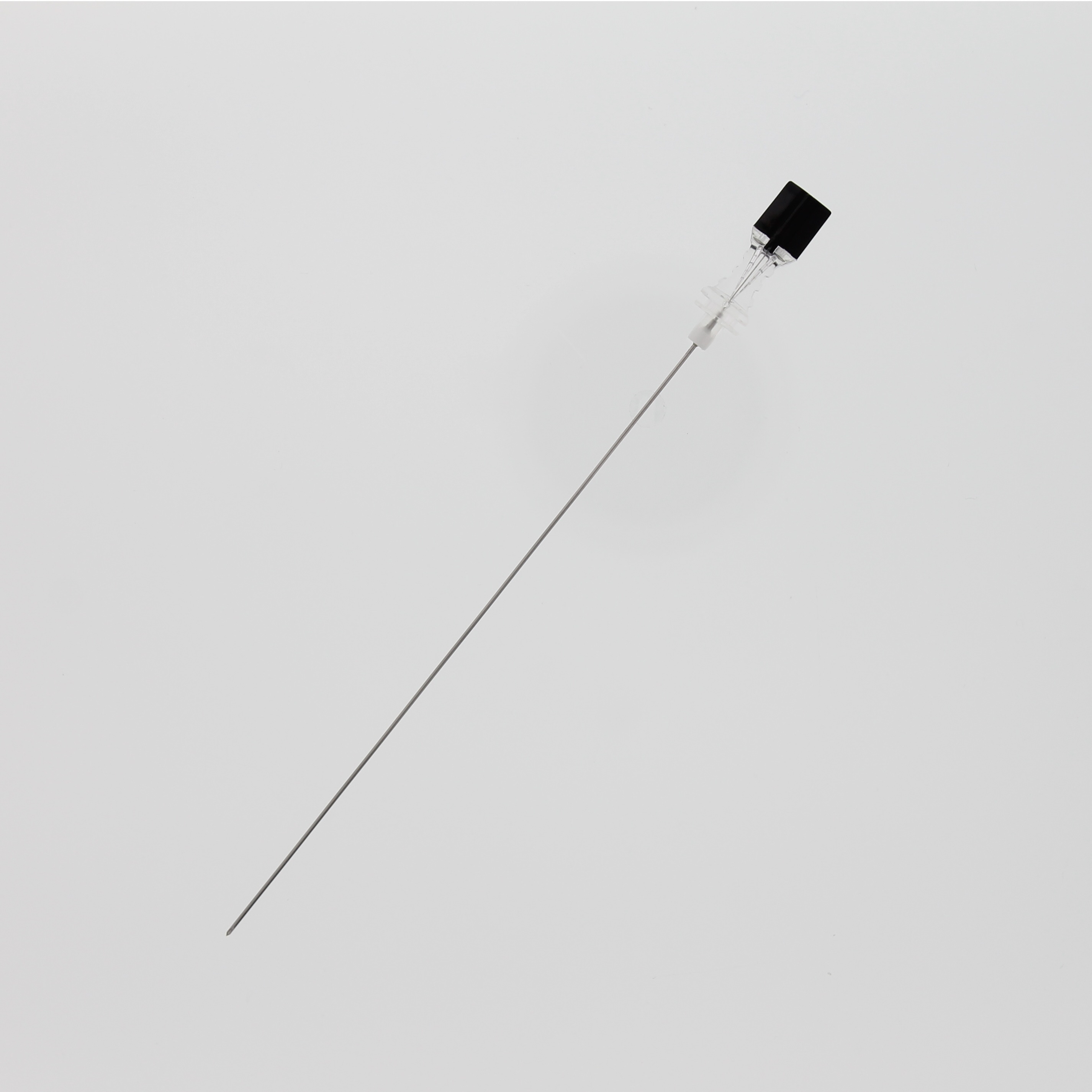 AccuTIP™ PLUS 22g x 5 Inch Quincke Needle