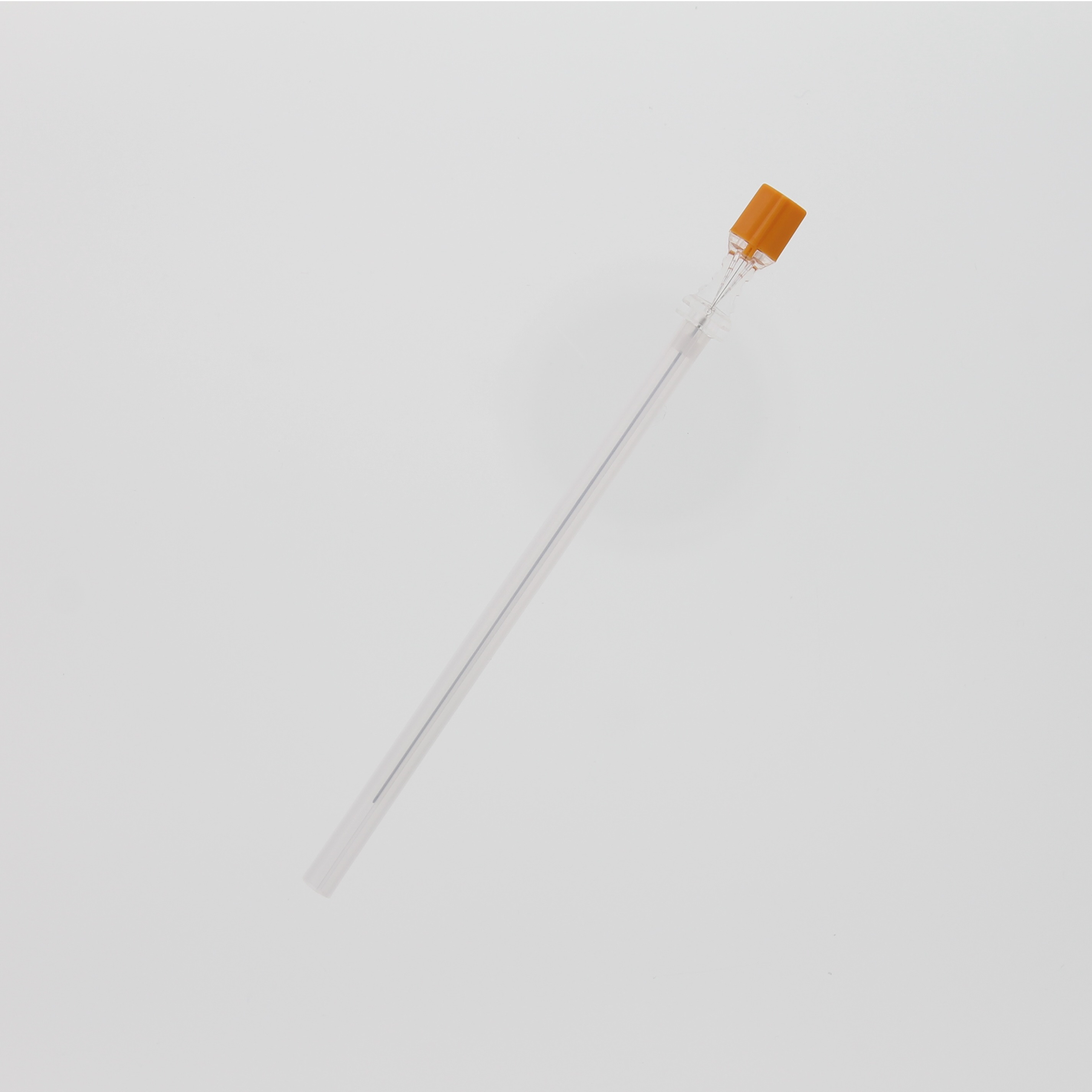 AccuTIP™ PLUS 25g x 3½ Inch Quincke Needle